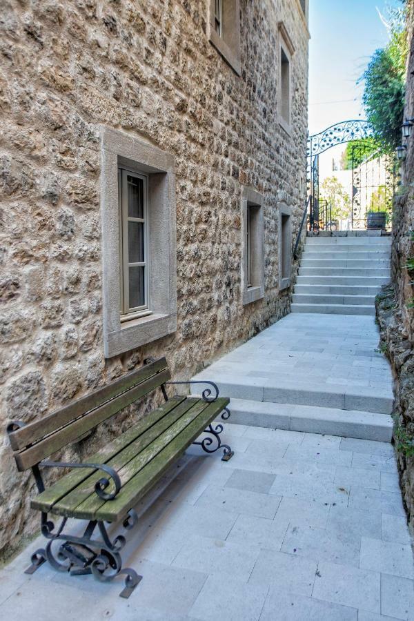 Kapetan Luxury Apartments Herceg Novi Buitenkant foto