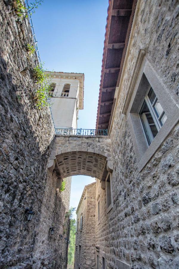 Kapetan Luxury Apartments Herceg Novi Buitenkant foto